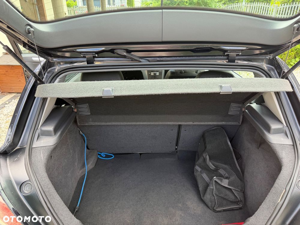 Opel Astra 1.9 CDTI - 22