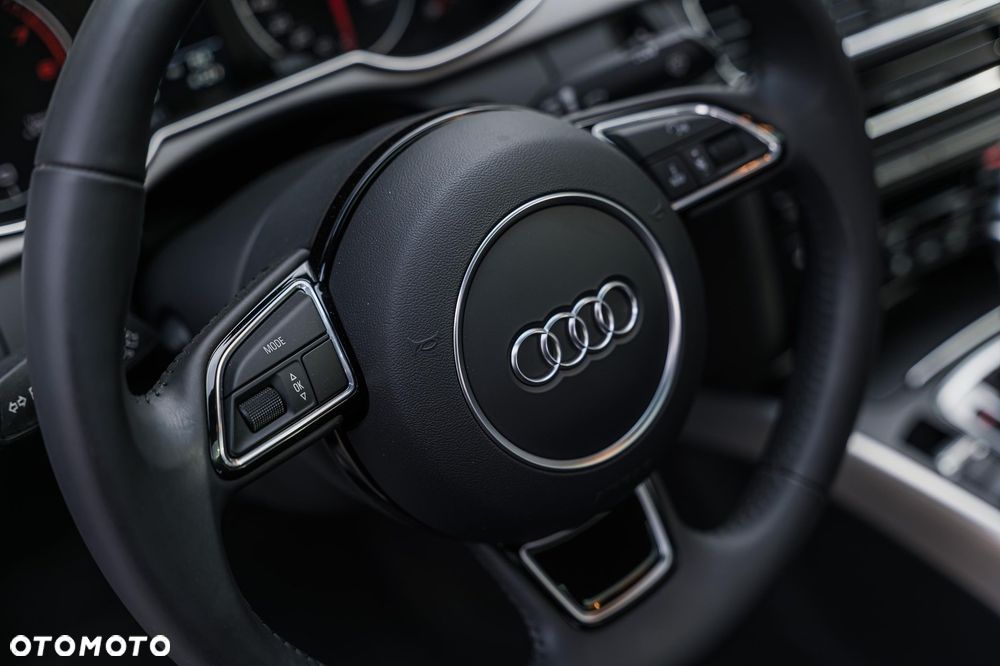 Audi A4 Limousine 2.0 TFSI ultra S tronic design - 25