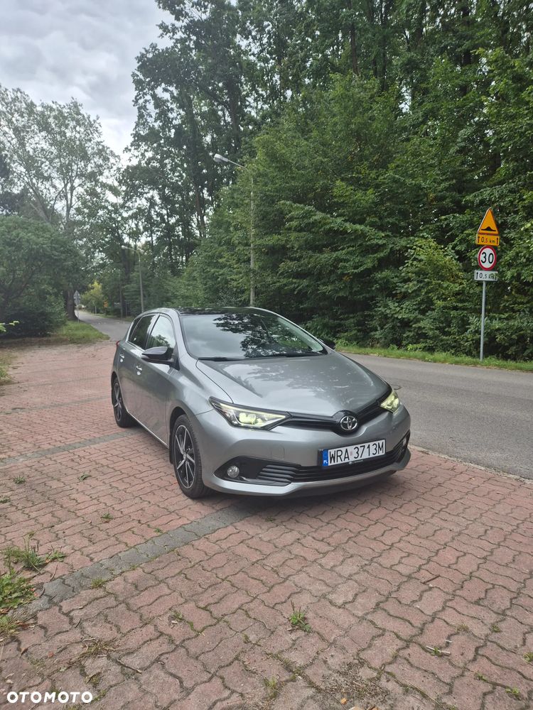 Toyota Auris 1.2 T Prestige - 1