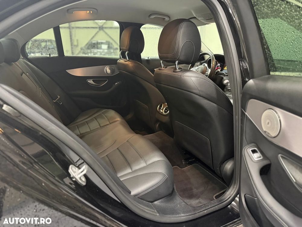 Mercedes-Benz C - 13