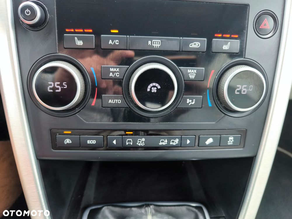 Land Rover Discovery Sport TD4 SE - 22