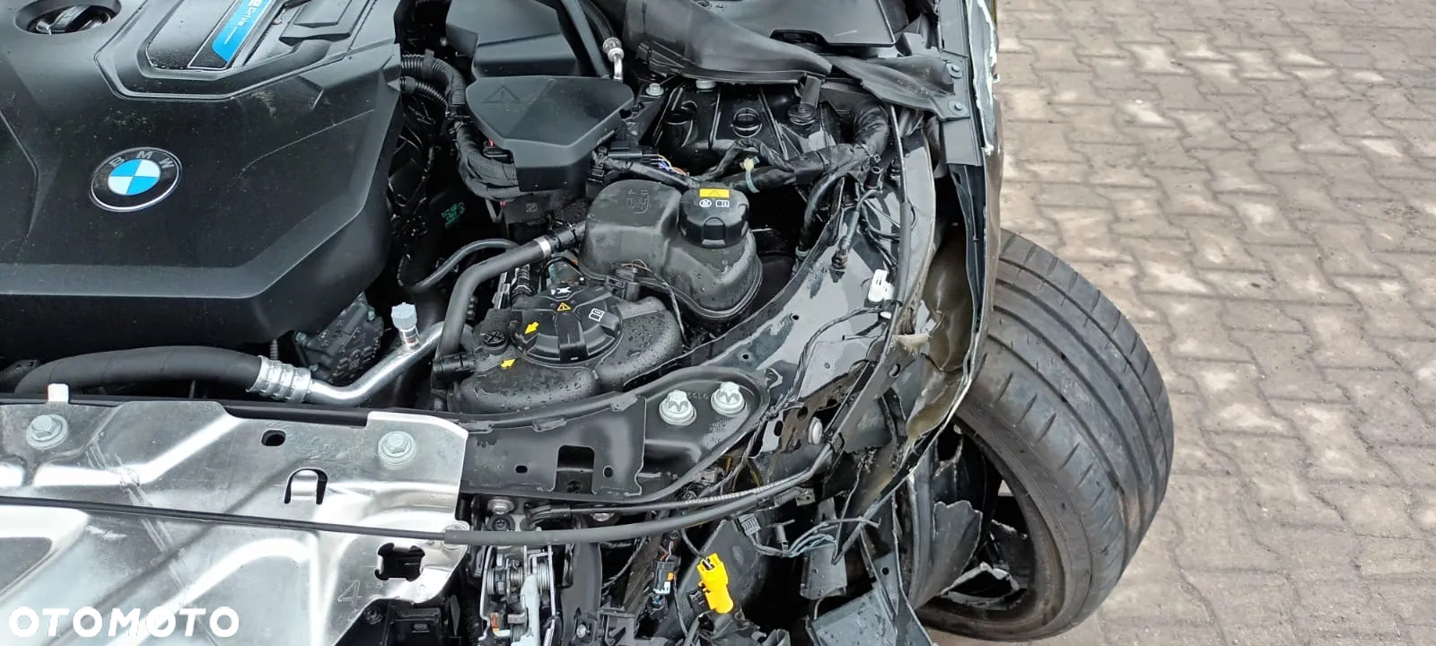 BMW Seria 3 330e M Sport sport - 21