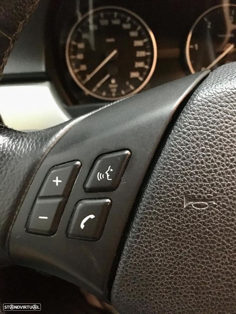 BMW 320 d - 16