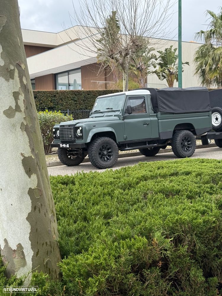 Land Rover Defender 110 SE - 5