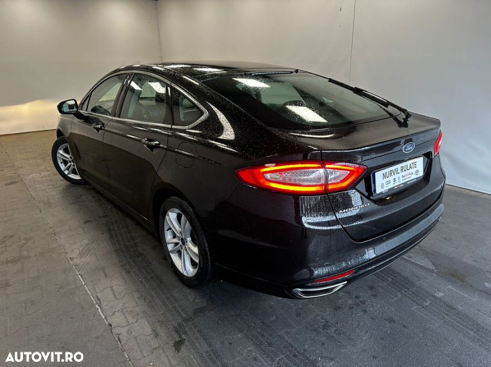 Ford Mondeo 2.0 TDCi Powershift Business - 24
