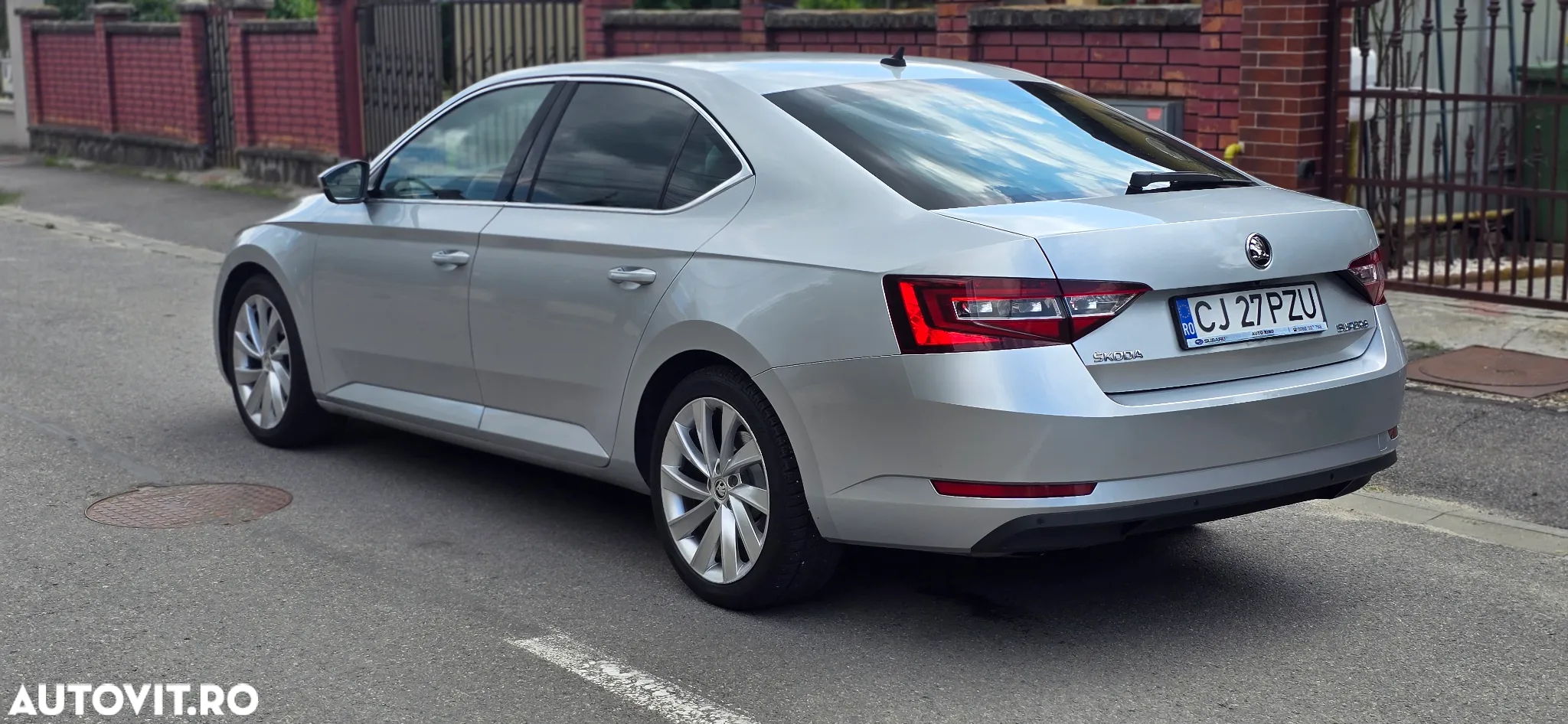 Skoda Superb 2.0 TDI DSG Style - 3