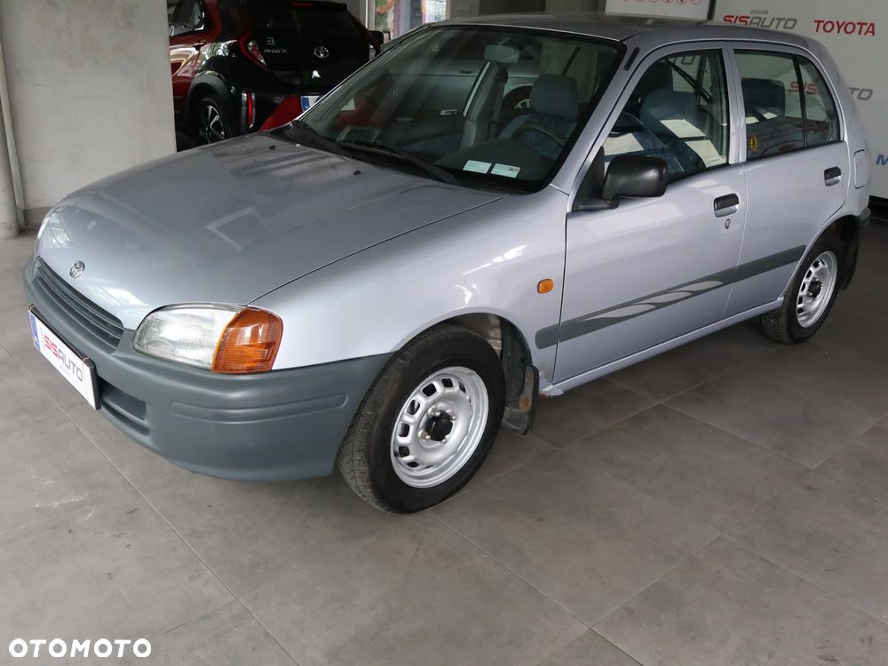 Toyota Starlet 1.4 - 13