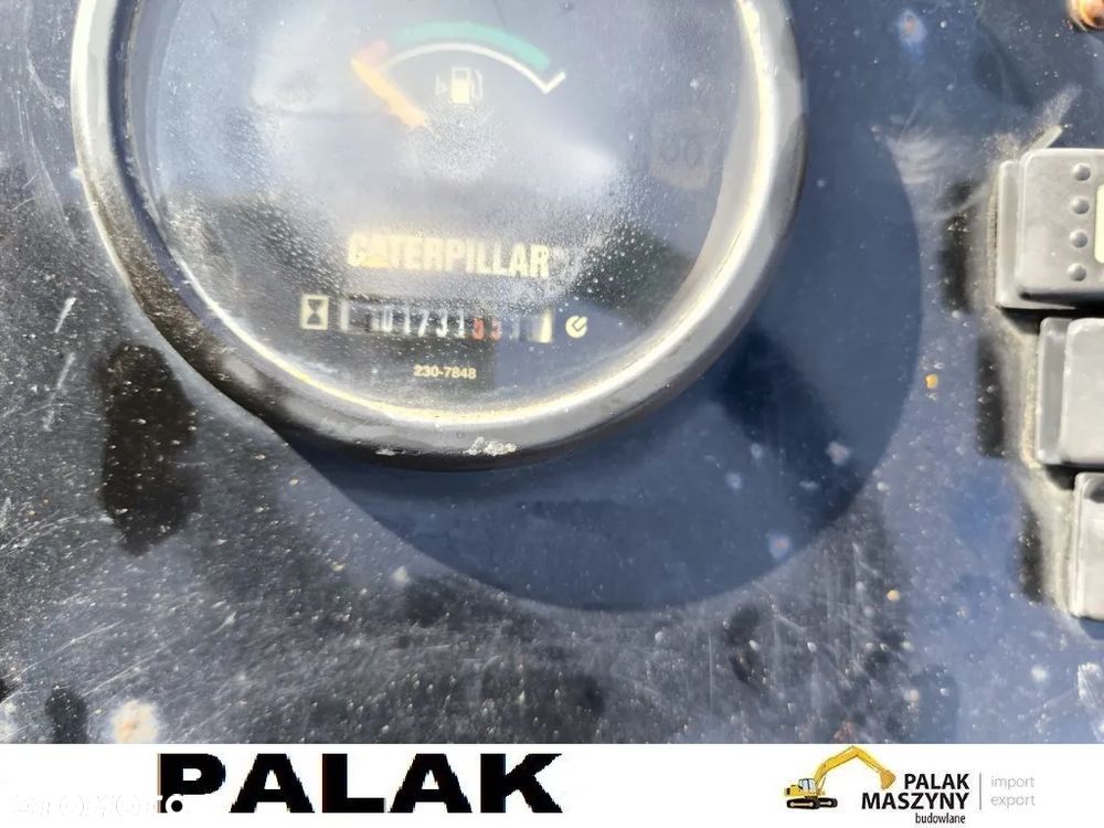 Caterpillar Walec drogowy  CAT CB 24   ,  2012 rok - 12
