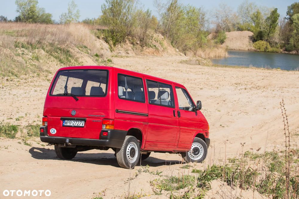 Volkswagen Transporter - 4