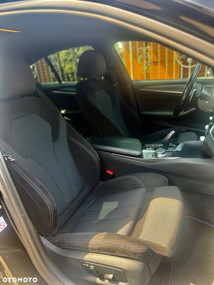 BMW Seria 5 520d xDrive mHEV M Sport sport - 9
