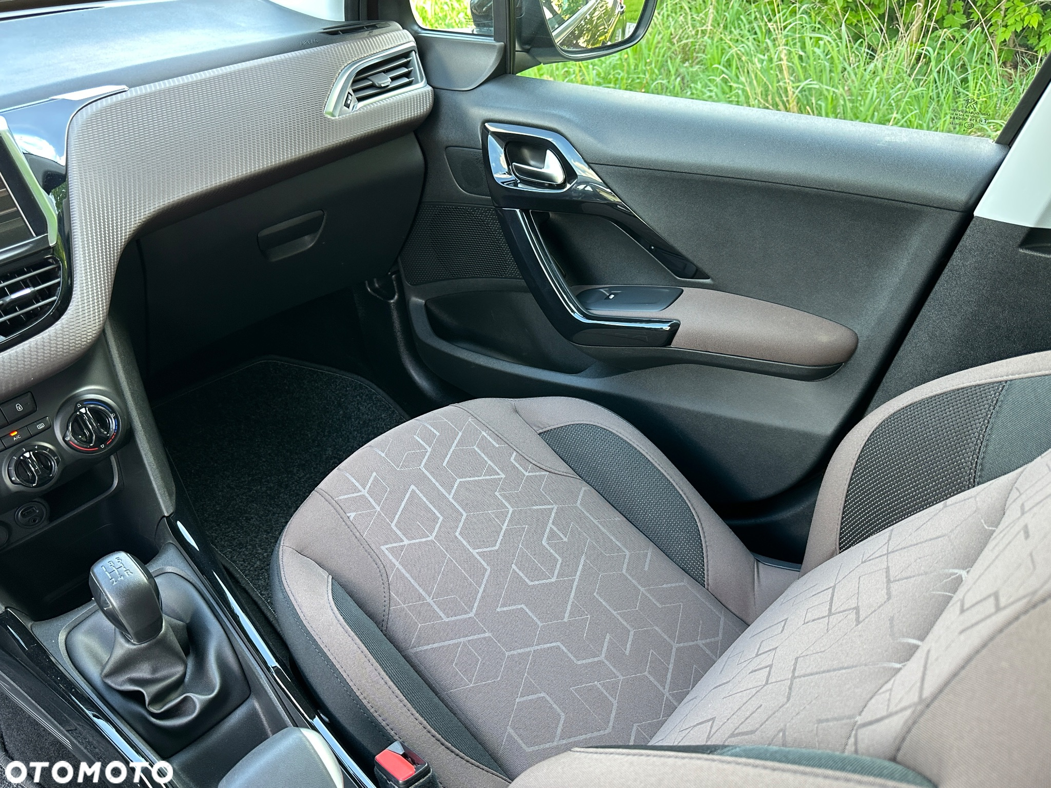 Peugeot 2008 PureTech 82 Allure - 30