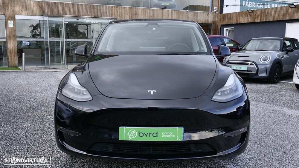 Tesla Model Y Long Range Dual Motor AWD - 3