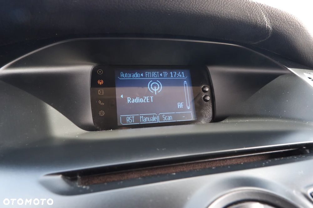 Ford Focus 1.6 Trend Sport - 19