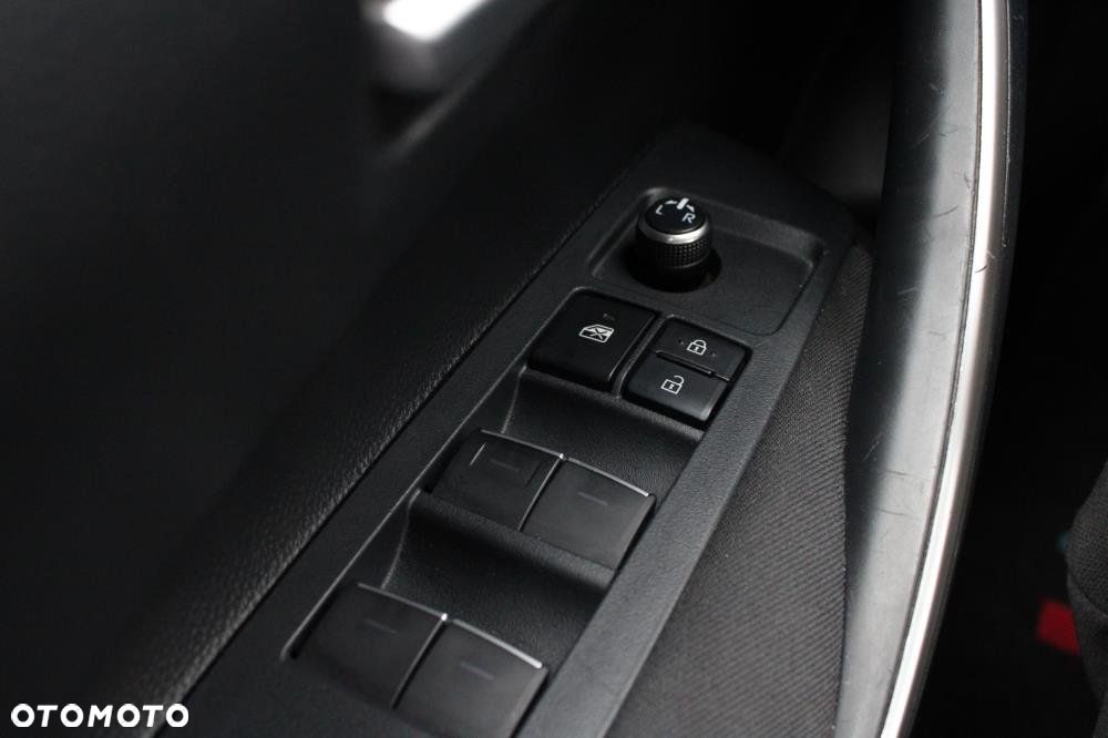 Toyota Corolla - 10