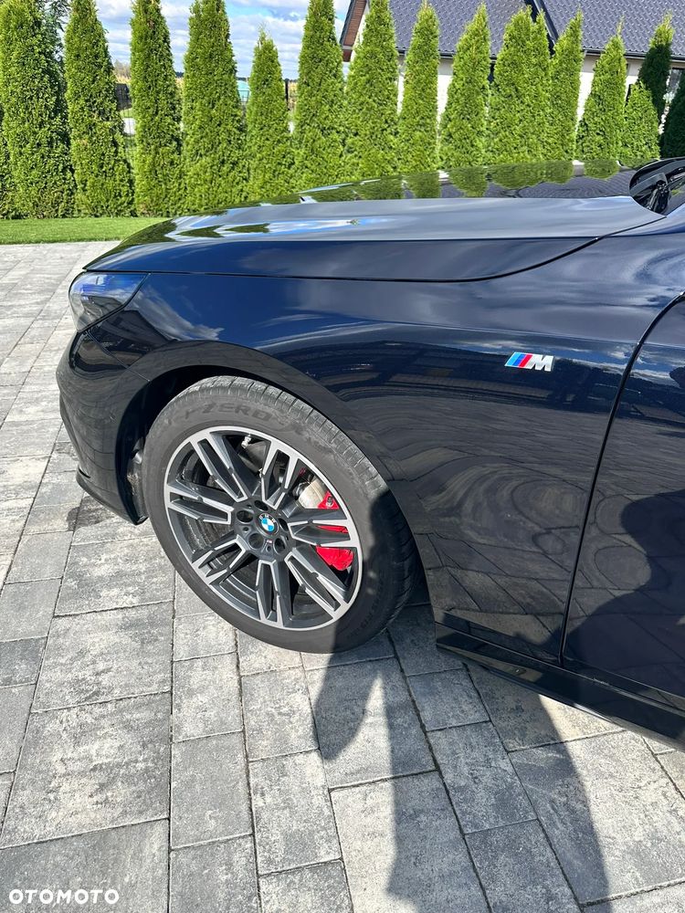 BMW Seria 5 M550i xDrive - 4