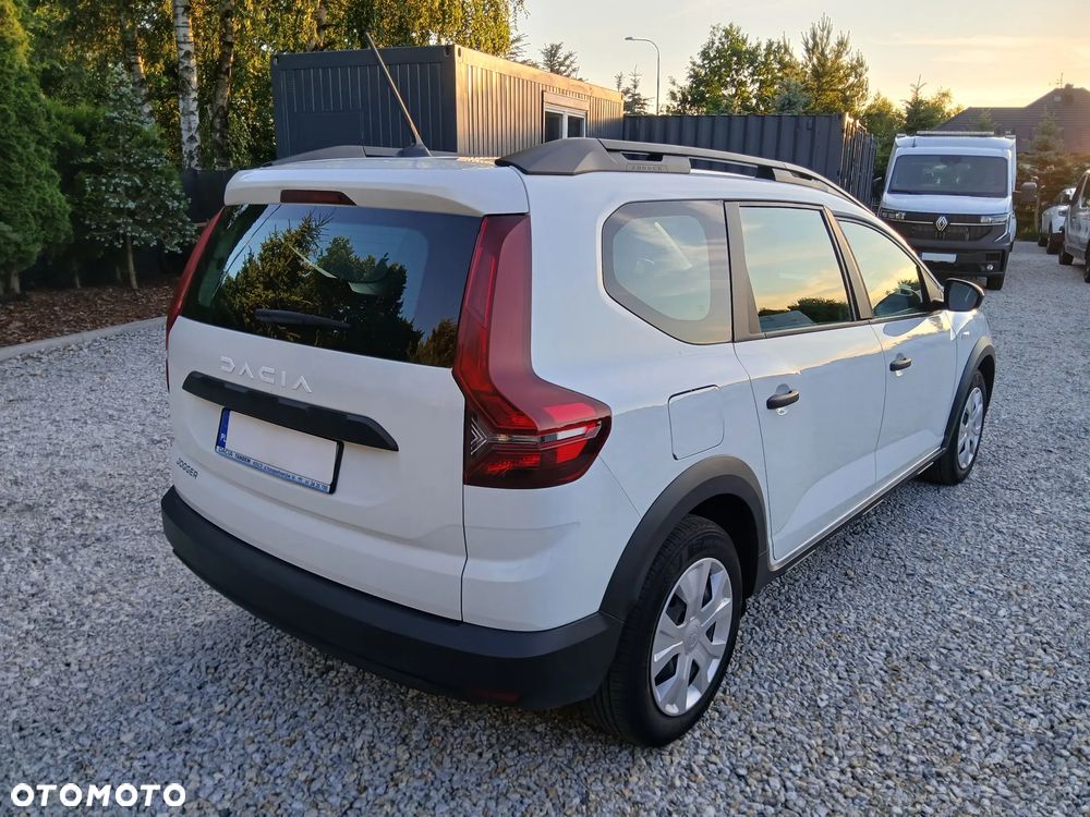 Dacia Jogger 1.0 TCe Essential 7os - 4