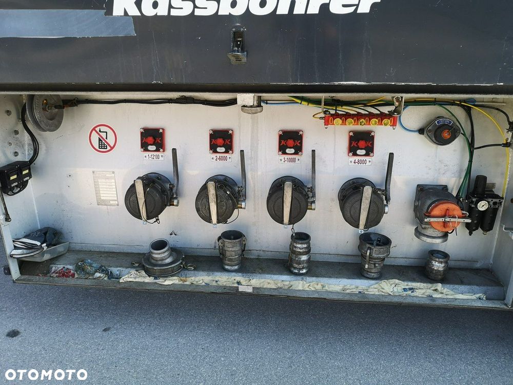 Kassbohrer Cysterna Paliwowa LGBF 4 Komorowa Mało Używana Super Stan! - 15