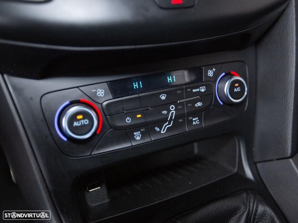 Ford Focus SW 1.5 TDCi ST-Line - 16