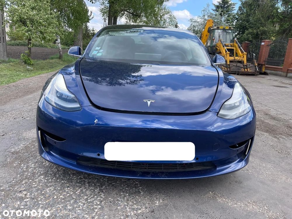 Tesla Model 3 Premium Langstreckenbatterie AWD Dual Motor - 30
