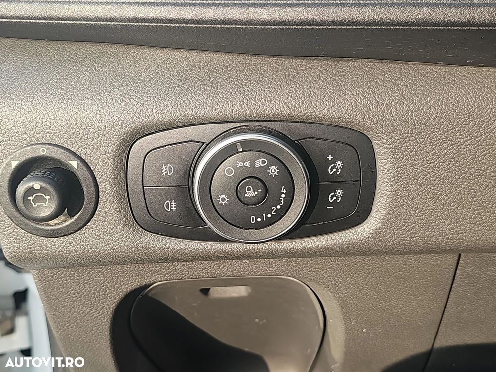 Ford Transit - 13