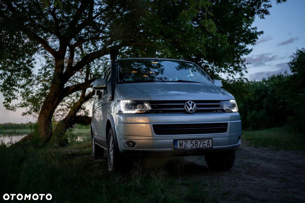Volkswagen Multivan - 14