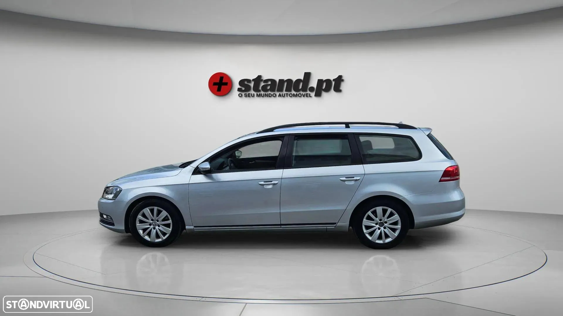 VW Passat Variant 1.6 TDI BlueMotion Highline - 8