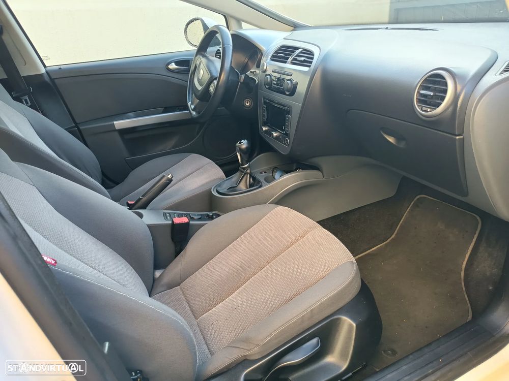 SEAT Leon 1.9 TDI Ecomotive Reference - 4