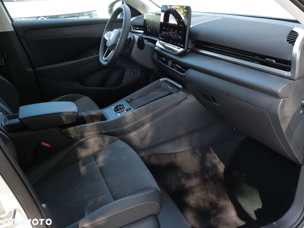Volkswagen T-Roc - 19