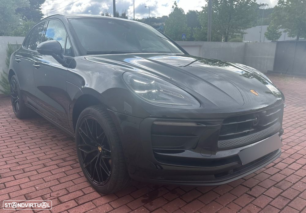Porsche Macan Standard - 2