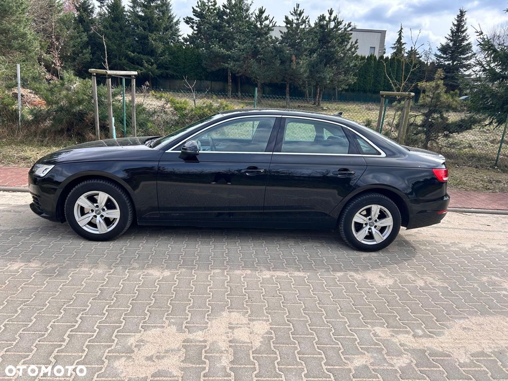 Audi A4 Limousine - 5