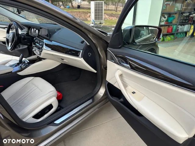BMW Seria 5 520d Efficient Dynamics Luxury Line - 8