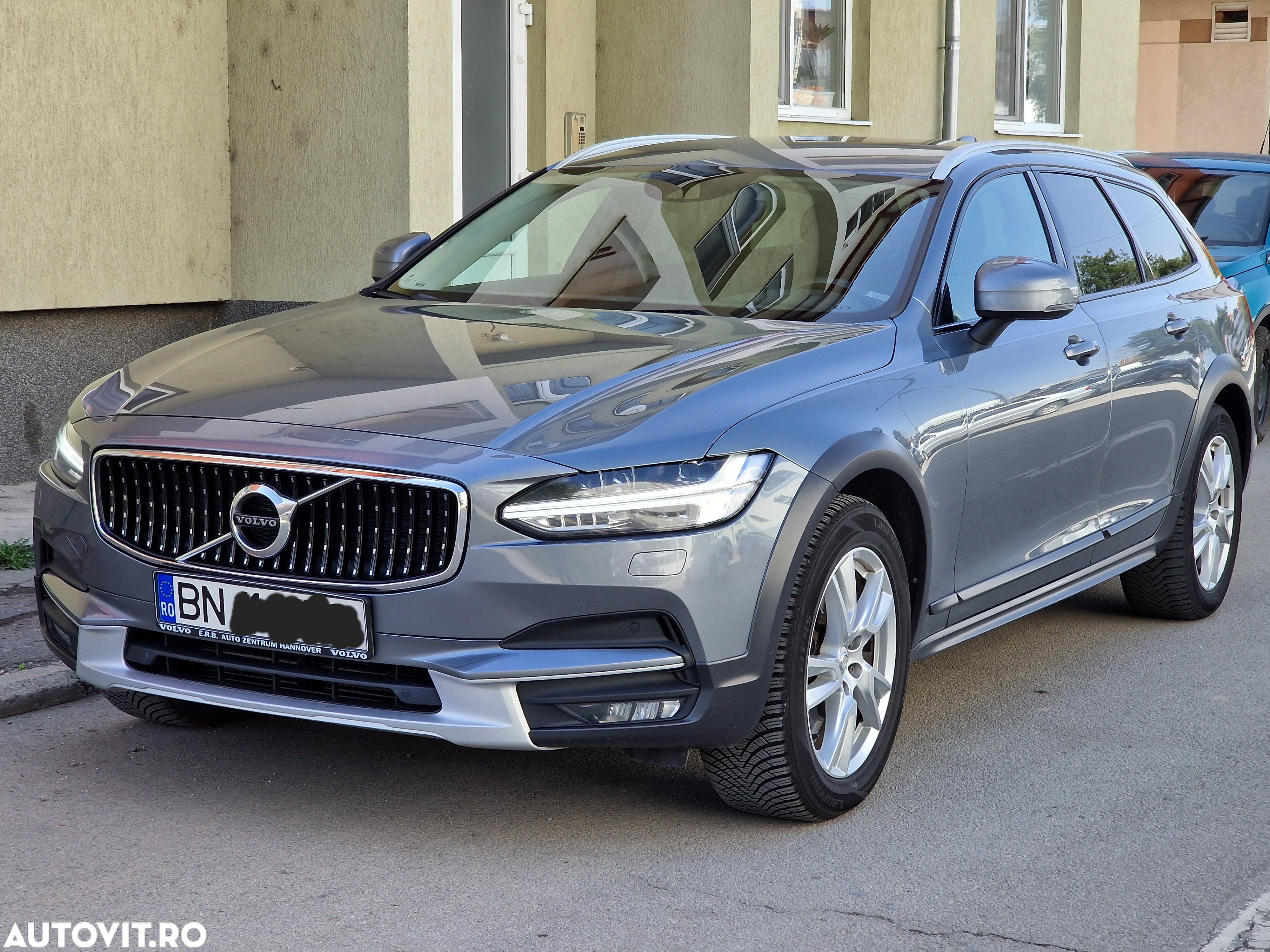 Volvo V90 Cross Country D4 AWD Geartronic - 1