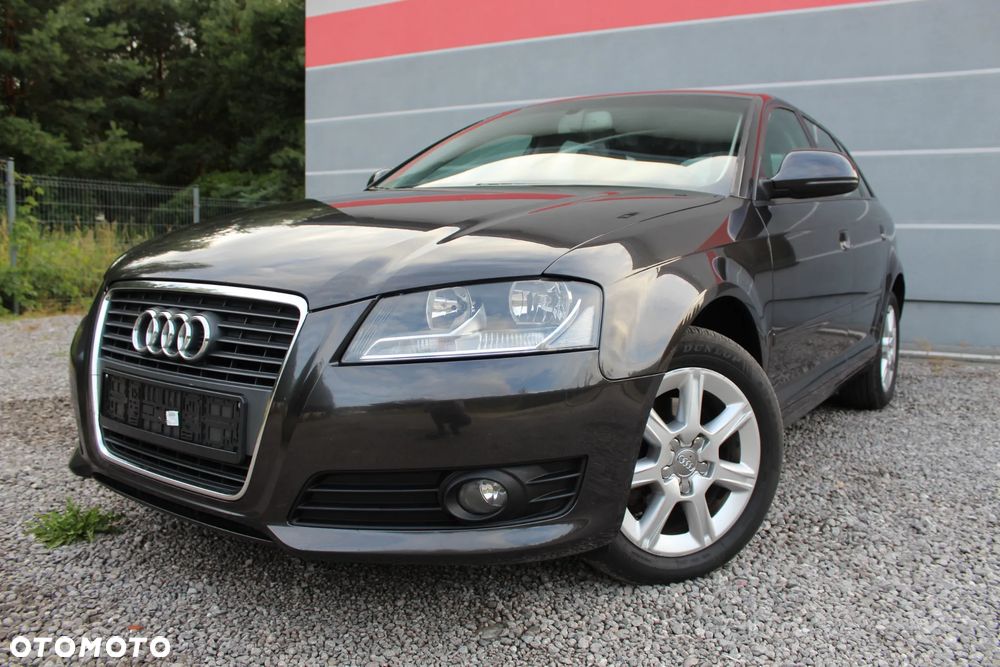 Audi A3 Sportback - 1