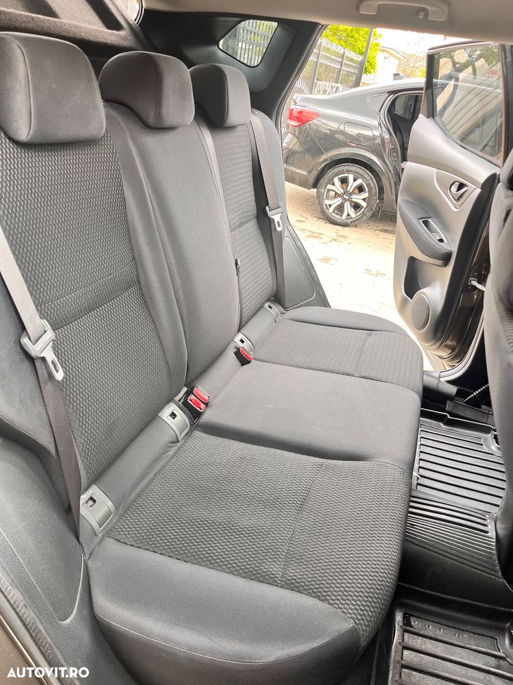 Nissan Qashqai 1.5 DCI N-Connecta - 13