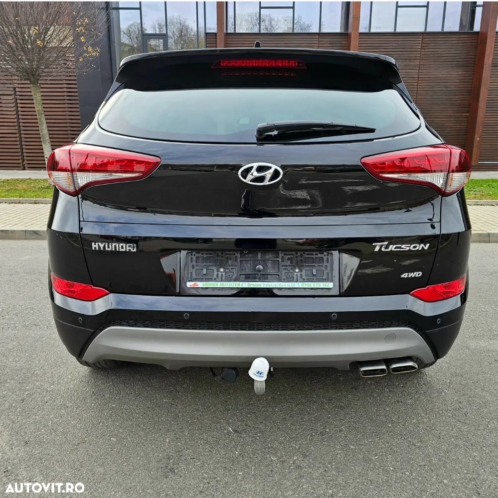 Hyundai Tucson 2.0 CRDI 4WD Advantage - 11
