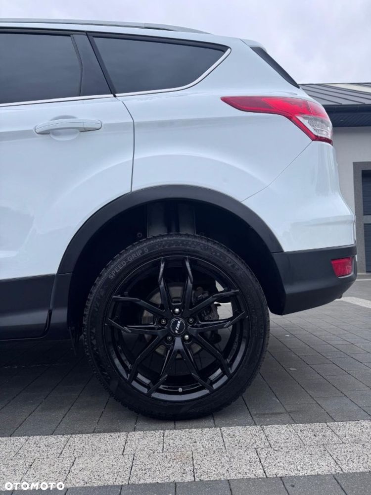 Ford Kuga 1.6 EcoBoost 2x4 Individual - 16