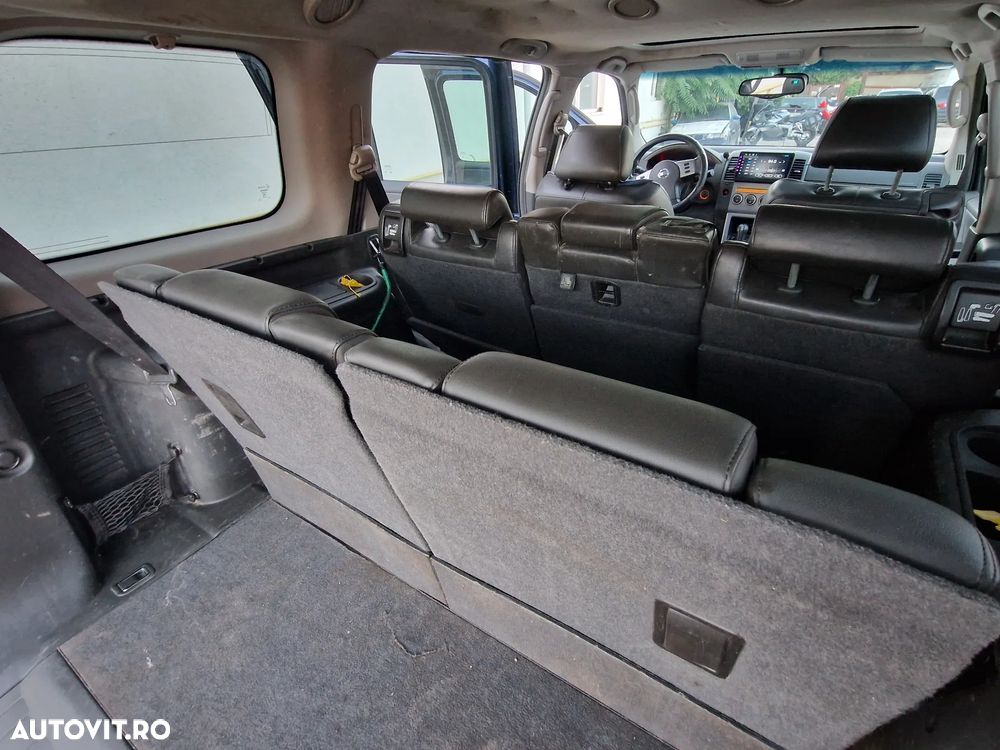 Nissan Pathfinder 2.5 dCi Aut. Premium - 12