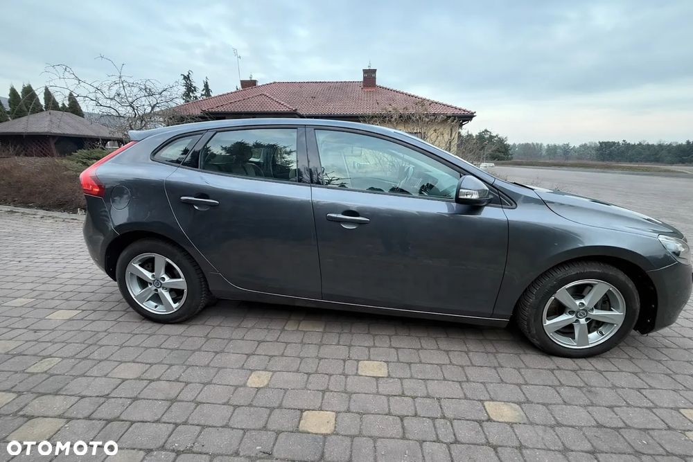 Volvo V40 - 2