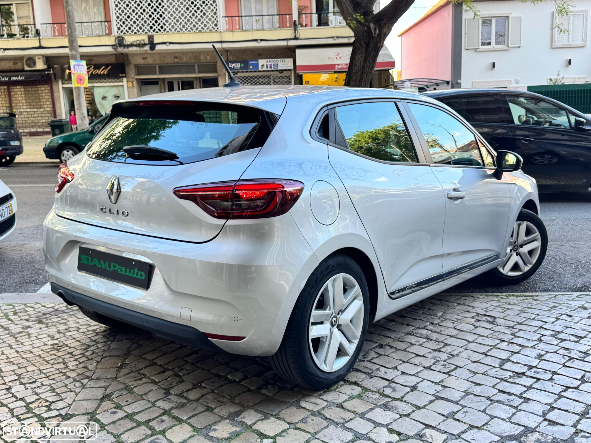 Renault Clio BLUE dCi 85 BUSINESS EDITION - 3