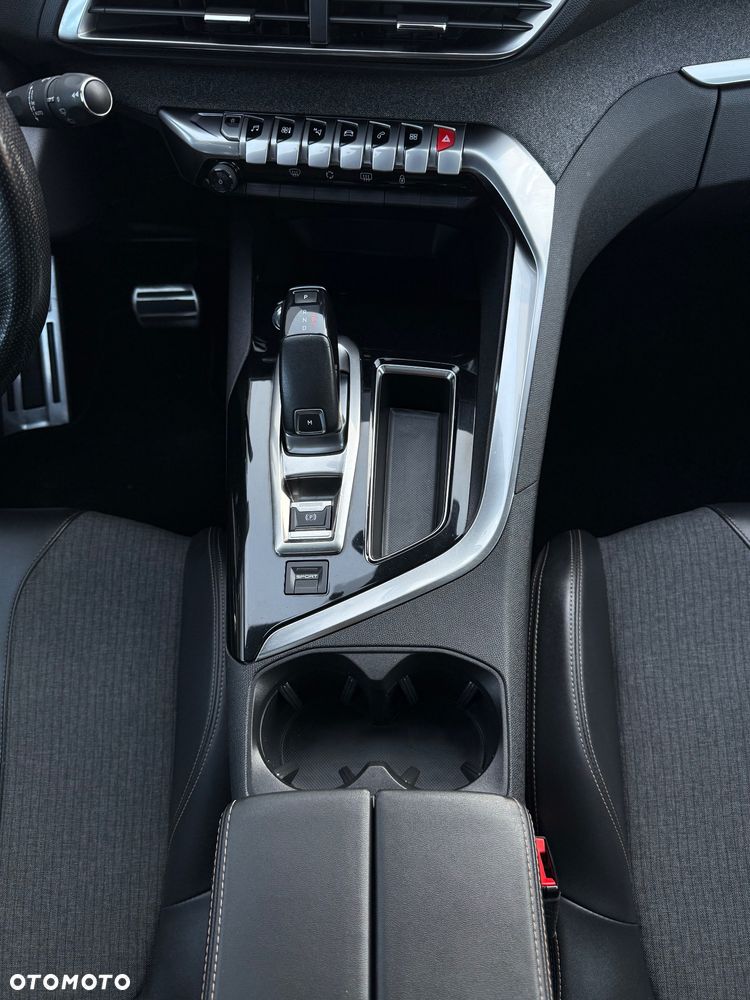 Peugeot 5008 BlueHDi 180 EAT6 GT - 24