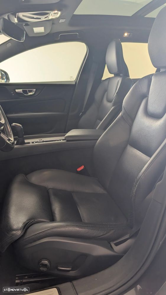 Volvo V60 2.0 D4 Momentum Plus - 15