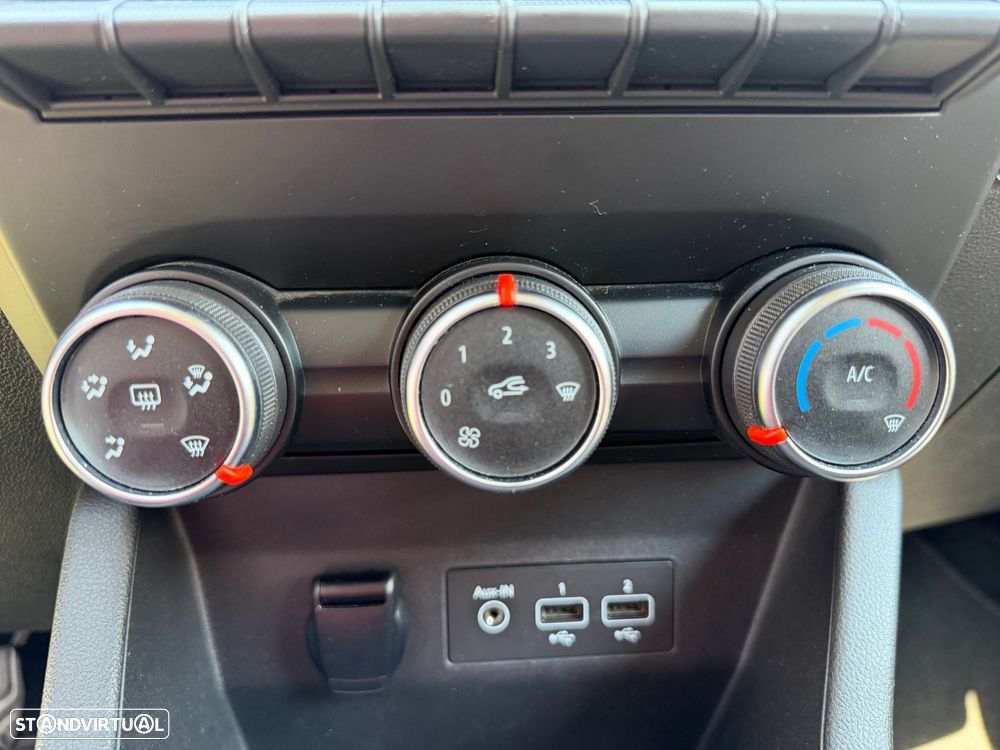 Renault Clio 1.0 TCe Exclusive - 19