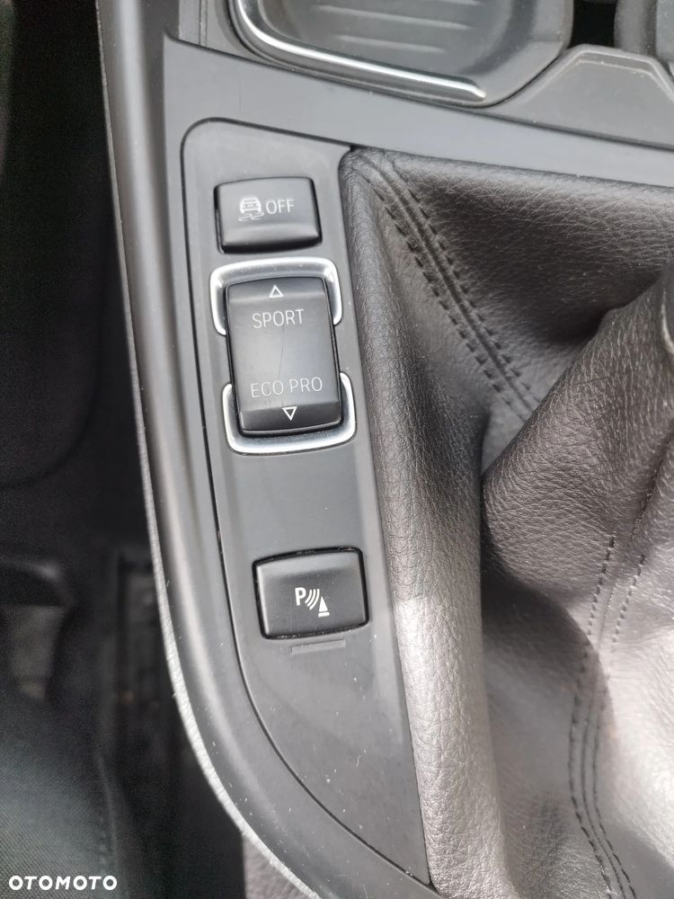 BMW Seria 1 118d DPF - 16