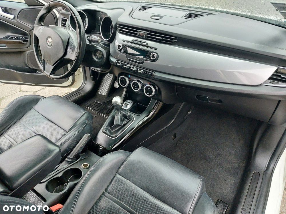 Alfa Romeo Giulietta - 14