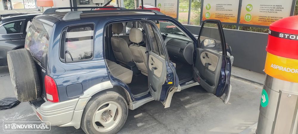 Suzuki Grand Vitara Metal Top 2.0 TDi - 5