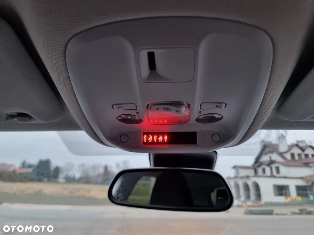 Peugeot 308 1.6 BlueHDi Allure S&S - 29