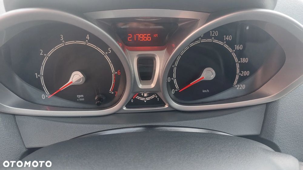 Ford Fiesta - 16