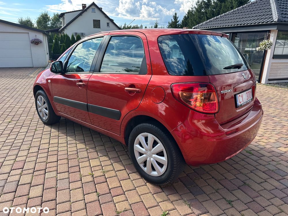 Suzuki SX4 - 4