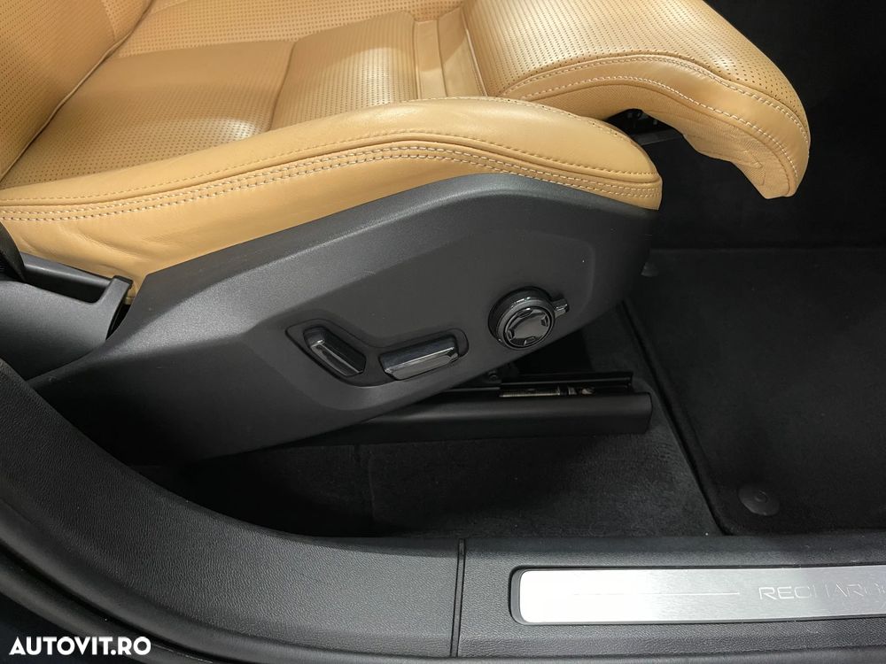 Volvo XC 60 T8 Twin Engine AWD Geartronic Inscription - 27