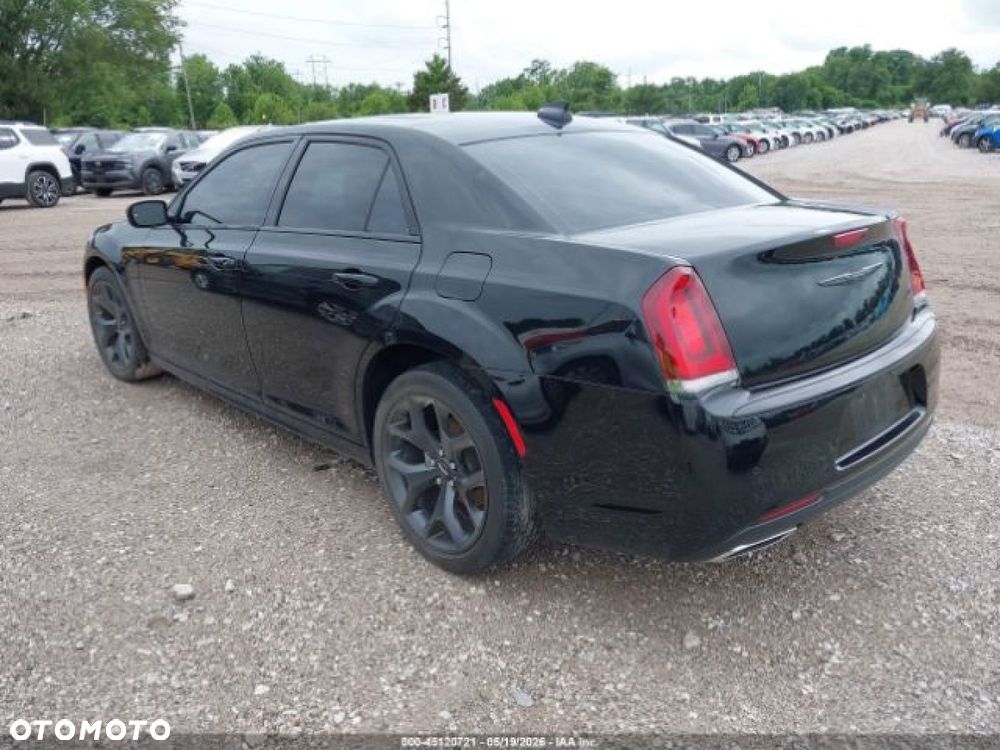 Chrysler 300 - 4